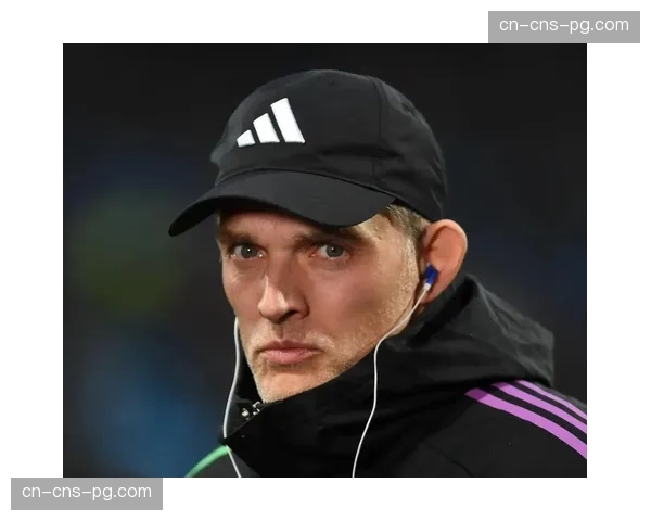 前拜仁功勋后卫受邀，为德国足协青训教练讲解现代防守拦截技术要点