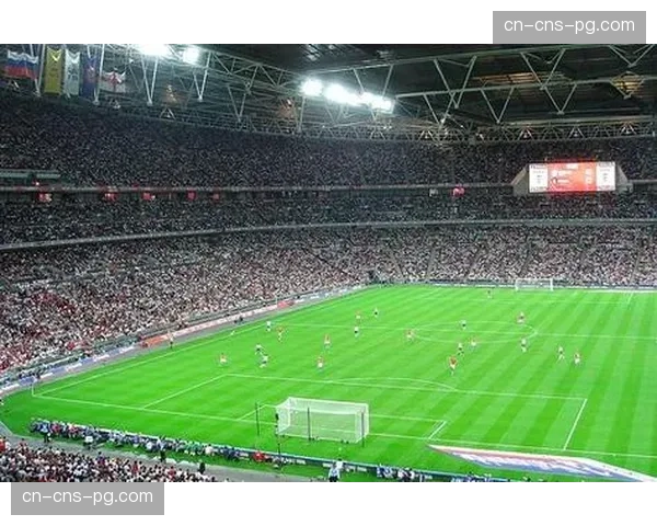 温布利球场半决赛现信号中断，备用卫星链路保障关键判罚回放无延迟